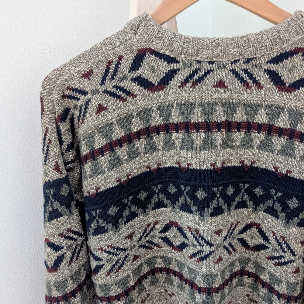 Cozy Patterned Sweater - image 7